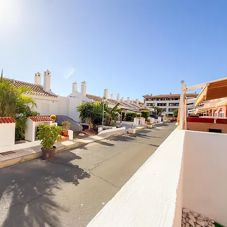 Sky Rock Апартаменти *