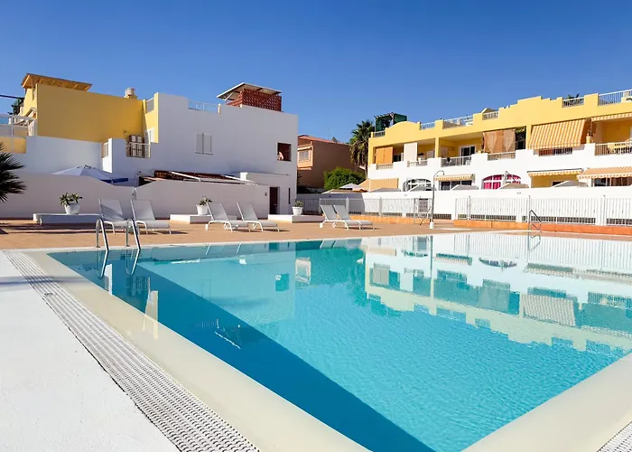 Апартаменти Sky Rock Адехе